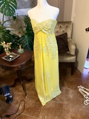 Nicole Miller Yellow Strapless Satin Dress